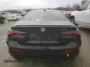 2024 BMW 4 Series M440i xDrive z VIN WBA13AR0XRCP19284, wystawiony jako Copart lot #46912245 z przebiegiem 18 316 mil mil oraz Szkoda całkowita • Salvage title. Historia ofert i sprzedaży dostępna na DreamBid. Obrazek 6.