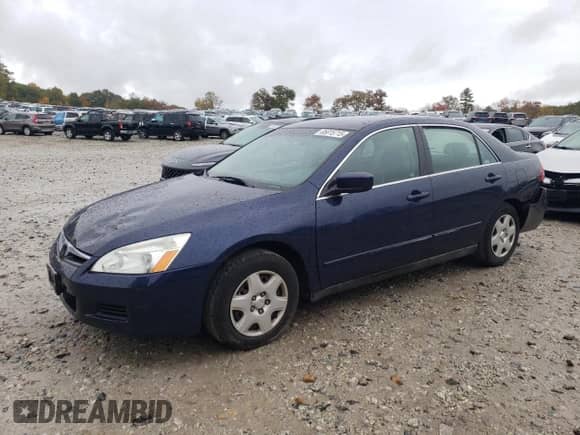 2007 Honda Accord LX z VIN 1HGCM56497A175944, wystawiony jako Copart lot #85815715 z przebiegiem 111 712 mil mil oraz Czysty tytuł • Clean title. Historia ofert i sprzedaży dostępna na DreamBid. Obrazek 1.