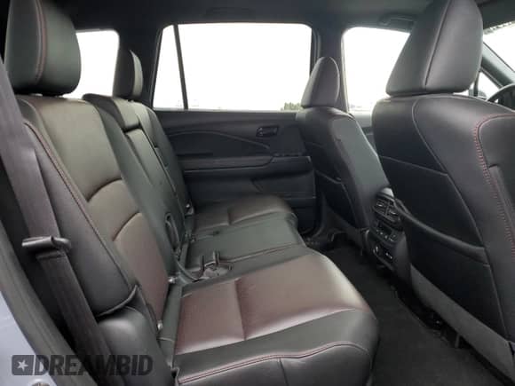 2024 Honda Passport Black Edition with VIN 5FNYF8H85RB500423, listed as a Copart auction lot 67436455 with 32,844 mi miles and Clean title. Bid and sale history available at DreamBid. Image 11.