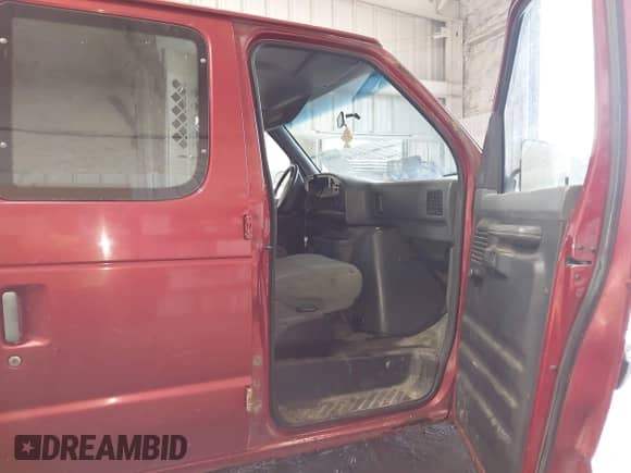 1996 Ford Econoline Cargo с VIN 1FTEE14Y5THA96615, выставлен на аукционе IAAI как лот 43465457 с пробегом 226 807 миль миль и . История ставок и продаж доступна на DreamBid. Изображение 5.