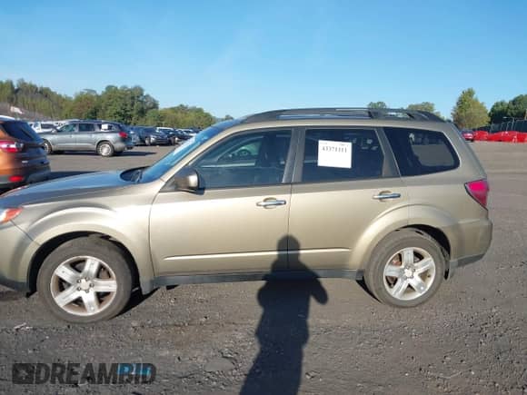 2009 Subaru Forester X Limited с VIN JF2SH64689H752046, выставлен на аукционе IAAI как лот 43371111 с пробегом 192 124 миль миль и . История ставок и продаж доступна на DreamBid. Изображение 14.