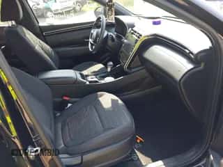 2024 Hyundai Santa Cruz SEL с VIN 5NTJBDDE2RH115700, выставлен на аукционе IAAI как лот 42993545 с пробегом 12 073 миль миль и . История ставок и продаж доступна на DreamBid. Изображение 5.