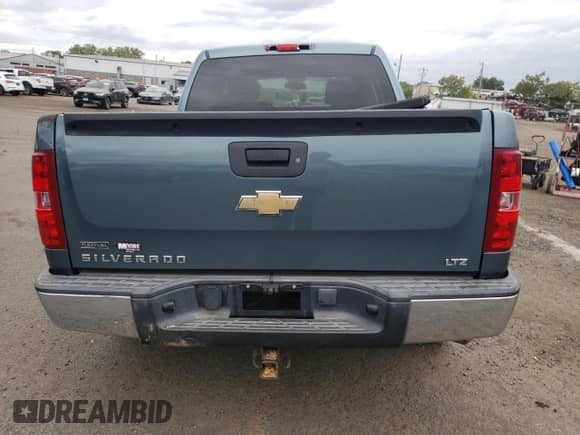 2010 Chevrolet Silverado 1500 LTZ with VIN 3GCRKTE38AG102780, listed as a Copart auction lot 69476475 with 126,223 mi miles and Salvage title. Bid and sale history available at DreamBid. Image 6.