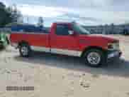 2001 Ford F-150 XL z VIN 1FTRF17W51NB56206, wystawiony jako Copart lot #71776205 z przebiegiem 130 416 mil mil oraz Szkoda całkowita • Salvage title. Historia ofert i sprzedaży dostępna na DreamBid. Obrazek 4.