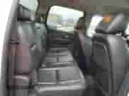 2010 GMC Sierra 1500 Denali z VIN 3GTRKXE20AG265339, wystawiony jako Copart lot #79364264 z przebiegiem 328 942 mil mil oraz Szkoda całkowita • Salvage title. Historia ofert i sprzedaży dostępna na DreamBid. Obrazek 11.
