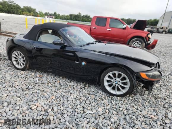 2003 BMW Z4 2.5i with VIN 4USBT33423LS45802, listed as a Copart auction lot 71691395 with Not provided miles and Non repairable. Bid and sale history available at DreamBid. Image 4.