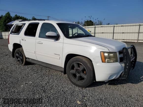 2011 Chevrolet Tahoe LS с VIN 1GNSKAE08BR204021, выставлен на аукционе Copart как лот 65630435 с пробегом 99 355 миль миль и Списание • Salvage title. История ставок и продаж доступна на DreamBid. Изображение 4.