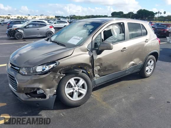 2021 Chevrolet Trax LS с VIN KL7CJNSB6MB350875, выставлен на аукционе IAAI как лот 43405058 с пробегом 20 807 миль миль и . История ставок и продаж доступна на DreamBid. Изображение 2.