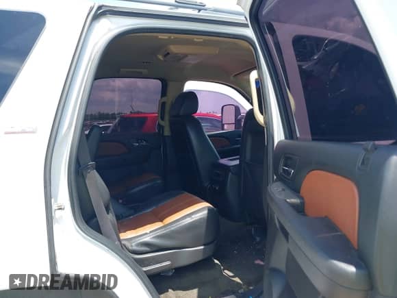 2008 Chevrolet Tahoe 1LT с VIN 1GNFC13028R110971, выставлен на аукционе IAAI как лот 42509673 с пробегом 212 858 миль миль и . История ставок и продаж доступна на DreamBid. Изображение 8.