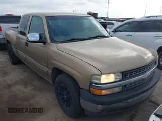 2000 Chevrolet Silverado 1500 LS with VIN 2GCEC19V4Y1374130, listed as a IAAI auction lot 42953070 with 153,252 mi miles and . Bid and sale history available at DreamBid. Image 1.