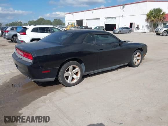 2012 Dodge Challenger SXT Plus с VIN 2C3CDYAG3CH101081, выставлен на аукционе IAAI как лот 43497610 с пробегом 397 242 миль миль и . История ставок и продаж доступна на DreamBid. Изображение 4.