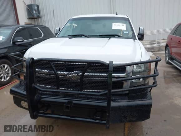 2007 Chevrolet Silverado 2500HD 1LT с VIN 1GCHK23K57F540988, выставлен на аукционе IAAI как лот 42028734 с пробегом 272 036 миль миль и . История ставок и продаж доступна на DreamBid. Изображение 12.