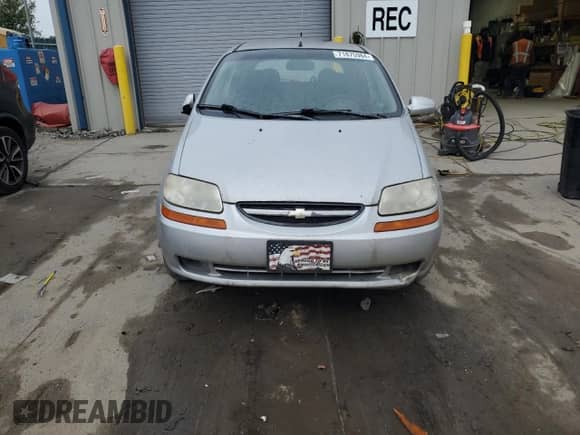 2006 Chevrolet Aveo LS z VIN KL1TD666X6B684771, wystawiony jako Copart lot #71875984 z przebiegiem Nie podano mil oraz Czysty tytuł • Clean title. Historia ofert i sprzedaży dostępna na DreamBid. Obrazek 6.