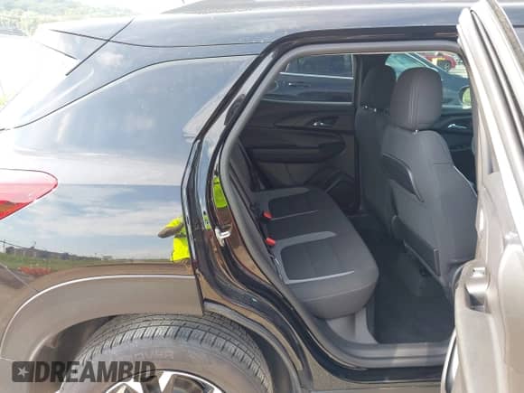 2022 Chevrolet TrailBlazer LT with VIN KL79MPS20NB122580, listed as a IAAI auction lot 42802703 with 62,060 mi miles and . Bid and sale history available at DreamBid. Image 8.