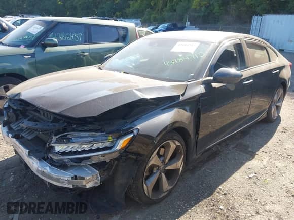 2020 Honda Accord Touring с VIN 1HGCV2F98LA030511, выставлен на аукционе IAAI как лот 43184715 с пробегом 89 951 миль миль и . История ставок и продаж доступна на DreamBid. Изображение 17.