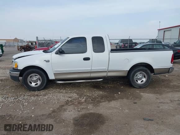 2004 Ford F-150 XL with VIN 2FTRX17W64CA12266, listed as a IAAI auction lot 42064625 with 172,275 mi miles and . Bid and sale history available at DreamBid. Image 14.