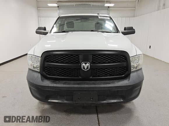2017 Ram 1500 Tradesman z VIN 3C6JR7DG4HG711175, wystawiony jako Copart lot #50084015 z przebiegiem 152 668 mil mil oraz Czysty tytuł • Clean title. Historia ofert i sprzedaży dostępna na DreamBid. Obrazek 5.