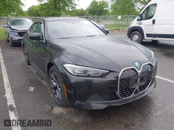 2024 BMW i4 xDrive40 с VIN WBY83FB07RFT10939, выставлен на аукционе IAAI как лот 42258751 с пробегом 11 689 миль миль и . История ставок и продаж доступна на DreamBid. Изображение 1.