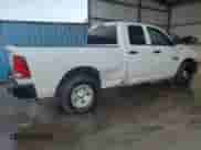 2016 Ram 1500 Tradesman z VIN 1C6RR7FG1GS125735, wystawiony jako Copart lot #48468435 z przebiegiem 184 049 mil mil oraz Czysty tytuł • Clean title. Historia ofert i sprzedaży dostępna na DreamBid. Obrazek 3.