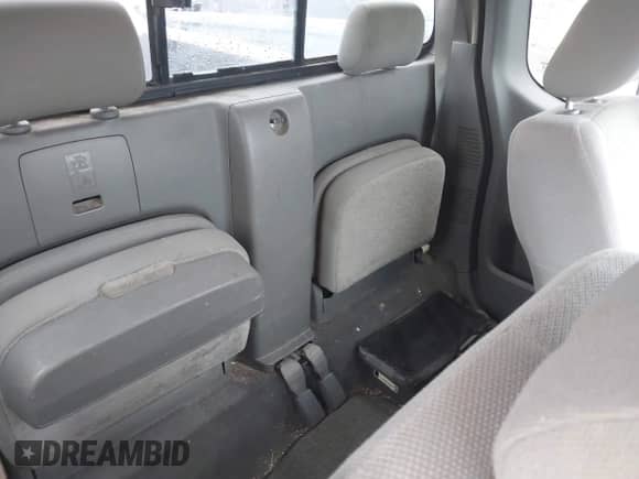 2007 Nissan Frontier XE with VIN 1N6BD06T87C400893, listed as a IAAI auction lot 42338176 with 132,861 mi miles and . Bid and sale history available at DreamBid. Image 8.