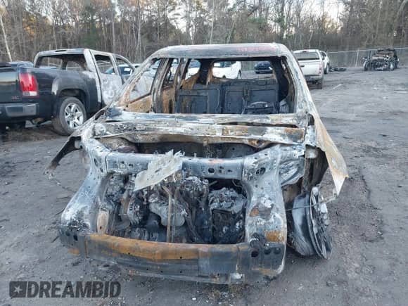 2012 Chevrolet Traverse 1LT with VIN 1GNKRGEDXCJ139285, listed as a IAAI auction lot 41340015 with Not provided miles and . Bid and sale history available at DreamBid. Image 6.