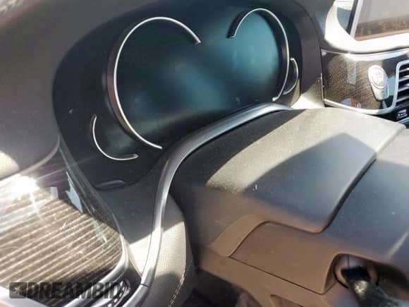 2019 BMW 7 Series 740i z VIN WBA7E2C55KB217423, wystawiony jako Copart lot #71557555 z przebiegiem Nie podano mil oraz Szkoda całkowita • Salvage title. Historia ofert i sprzedaży dostępna na DreamBid. Obrazek 9.