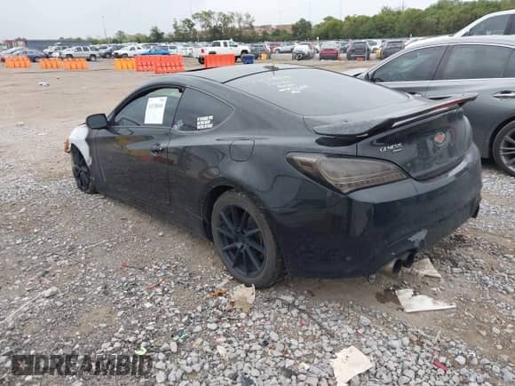 2013 Hyundai Genesis Coupe Premium with VIN KMHHT6KD2DU089044, listed as a IAAI auction lot 43338660 with Not provided miles and . Bid and sale history available at DreamBid. Image 3.