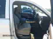 2015 Chevrolet Silverado 1500 LTZ z VIN 3GCUKSEC3FG390008, wystawiony jako IAAI lot #42718644 z przebiegiem 163 404 mil mil oraz . Historia ofert i sprzedaży dostępna na DreamBid. Obrazek 5.