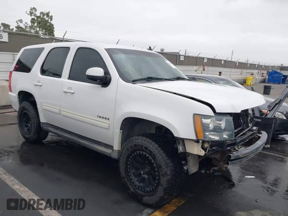 2012 Chevrolet Tahoe с VIN 1GNSKDEJ8CR223809, выставлен на аукционе IAAI как лот 40619230 с пробегом 191 822 миль миль и . История ставок и продаж доступна на DreamBid. Изображение 1.