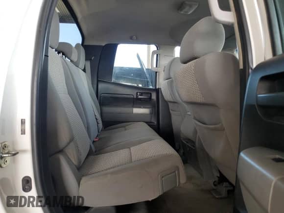 2007 Toyota Tundra SR5 z VIN 5TFST54147X002030, wystawiony jako Copart lot #45336365 z przebiegiem 145 358 mil mil oraz Czysty tytuł • Clean title. Historia ofert i sprzedaży dostępna na DreamBid. Obrazek 10.