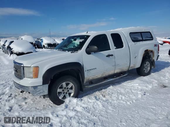 2007 GMC Sierra 1500 Work Truck with VIN 1GTEK190X7Z640358, listed as a Copart auction lot 44933955 with 161,927 mi miles and Clean title. Bid and sale history available at DreamBid. Image 1.