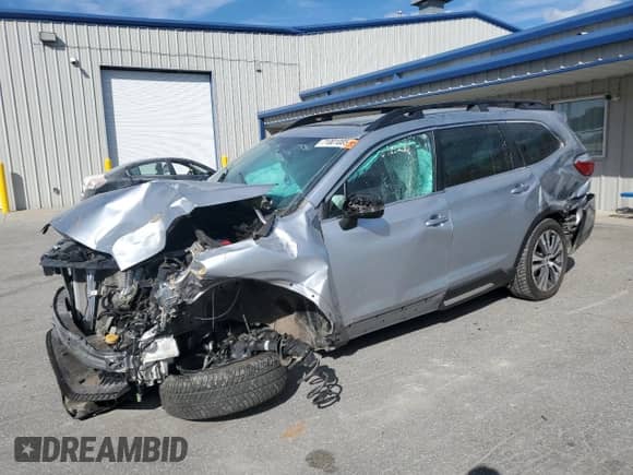 2022 Subaru Ascent Limited z VIN 4S4WMALD3N3443795, wystawiony jako Copart lot #71001085 z przebiegiem 47 813 mil mil oraz Szkoda całkowita • Salvage title. Historia ofert i sprzedaży dostępna na DreamBid. Obrazek 1.