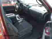 2008 GMC Sierra 1500 SLE1 z VIN 3GTEC13J58G286748, wystawiony jako IAAI lot #42300508 z przebiegiem 192 657 mil mil oraz . Historia ofert i sprzedaży dostępna na DreamBid. Obrazek 5.