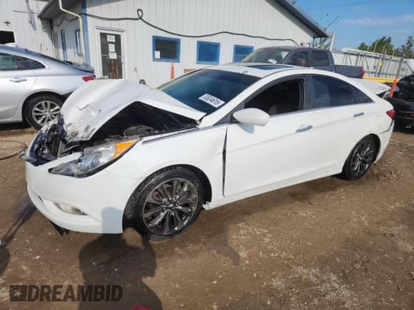 2013 Hyundai Sonata SE с VIN 5NPEC4AC1DH803020, выставлен на аукционе Copart как лот 70824615 с пробегом 155 891 миль миль и Списание • Salvage title. История ставок и продаж доступна на DreamBid. Изображение 1.