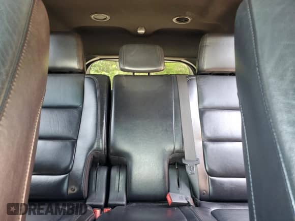 2011 Ford Explorer XLT with VIN 1FMHK7D81BGA86592, listed as a Copart auction lot 59959275 with 190,330 mi miles and Salvage title. Bid and sale history available at DreamBid. Image 10.