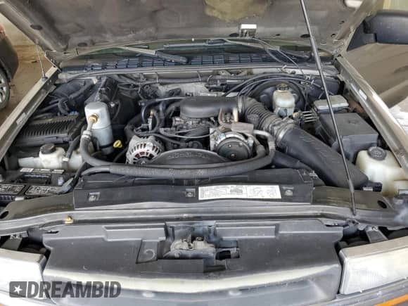 2000 Chevrolet S-10 LS ZR2 с VIN 1GCCT19W5Y8178582, выставлен на аукционе Copart как лот 57408875 с пробегом 264 571 миль миль и Списание • Salvage title. История ставок и продаж доступна на DreamBid. Изображение 11.