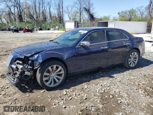2013 Chrysler 300 C с VIN 2C3CCAKG8DH606656, выставлен на аукционе Copart как лот 52509655 с пробегом 123 076 миль миль и Списание • Salvage title. История ставок и продаж доступна на DreamBid. Изображение 1.