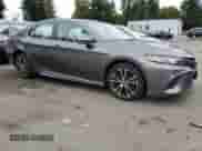 2019 Toyota Camry SE z VIN 4T1B11HK0KU207285, wystawiony jako Copart lot #82714065 z przebiegiem 57 939 mil mil oraz Szkoda całkowita • Salvage title. Historia ofert i sprzedaży dostępna na DreamBid. Obrazek 4.