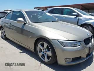 2010 BMW 3 Series 328i с VIN WBAWR3C50AP462637, выставлен на аукционе IAAI как лот 42521519 с пробегом 182 697 миль миль и . История ставок и продаж доступна на DreamBid. Изображение 1.