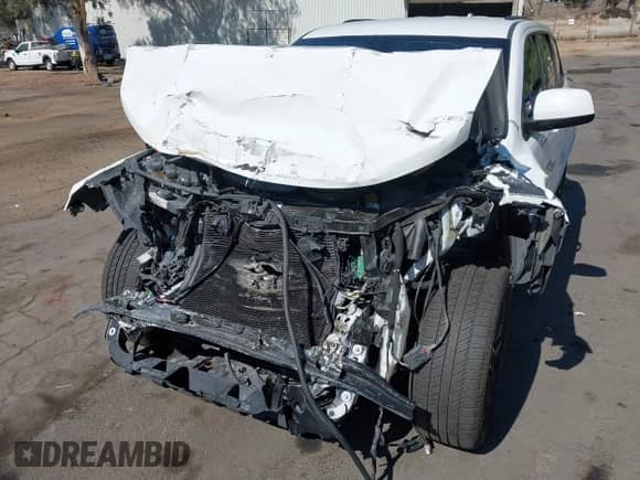 2021 Jeep Grand Cherokee Laredo E with VIN 1C4RJEAG5MC571467, listed as a IAAI auction lot 43230996 with Not provided miles and . Bid and sale history available at DreamBid. Image 18.