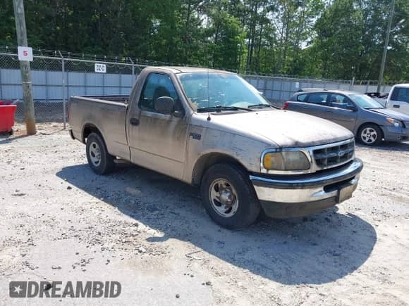 1997 Ford F-150 с VIN 1FTDF17W8VLA67578, выставлен на аукционе IAAI как лот 42576980 с пробегом 86 526 миль миль и . История ставок и продаж доступна на DreamBid. Изображение 1.