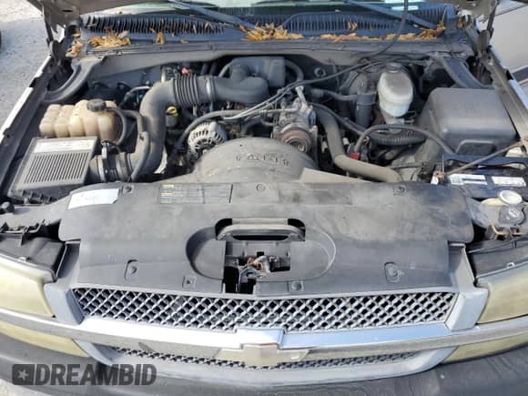 2004 Chevrolet Silverado 1500 z VIN 1GCEC19X14Z262601, wystawiony jako Copart lot #44553915 z przebiegiem 239 712 mil mil oraz Nie do naprawy • Non repairable. Historia ofert i sprzedaży dostępna na DreamBid. Obrazek 11.