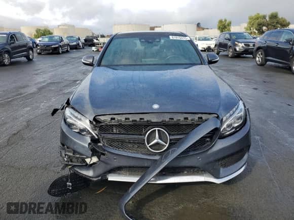 2015 Mercedes-Benz C 300 Luxury z VIN 55SWF4KB6FU007154, wystawiony jako Copart lot #81919475 z przebiegiem 96 424 mil mil oraz Szkoda całkowita • Salvage title. Historia ofert i sprzedaży dostępna na DreamBid. Obrazek 5.