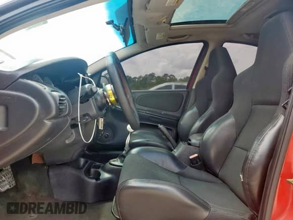 2005 Dodge Neon SRT-4 with VIN 1B3ES66SX5D260645, listed as a Copart auction lot 65688355 with 138,633 mi miles and Salvage title. Bid and sale history available at DreamBid. Image 7.