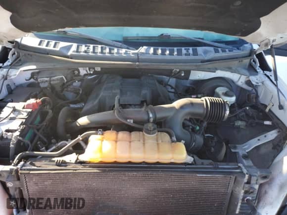 2016 Ford F-150 XL z VIN 1FTEX1CP8GFB64734, wystawiony jako Copart lot #85864825 z przebiegiem 96 892 mil mil oraz Szkoda całkowita • Salvage title. Historia ofert i sprzedaży dostępna na DreamBid. Obrazek 12.