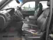 2009 Chevrolet Suburban 2LT с VIN 1GNFC26089R196628, выставлен на аукционе Copart как лот 80308515 с пробегом 279 976 миль миль и Списание • Salvage title. История ставок и продаж доступна на DreamBid. Изображение 7.