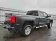 2015 Chevrolet Silverado 2500HD LTZ с VIN 1GC2KWEGXFZ131999, выставлен на аукционе Copart как лот 81614195 с пробегом 111 108 миль миль и Чистый • Clean title. История ставок и продаж доступна на DreamBid. Изображение 3.