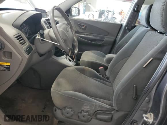 2008 Hyundai Tucson SE с VIN KM8JN72D18U770822, выставлен на аукционе Copart как лот 80837265 с пробегом 117 158 миль миль и Списание • Salvage title. История ставок и продаж доступна на DreamBid. Изображение 7.