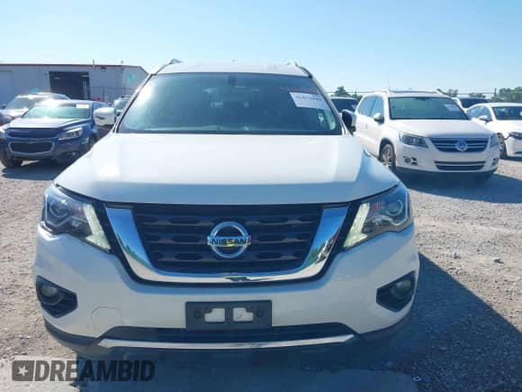 2018 Nissan Pathfinder Platinum with VIN 5N1DR2MM8JC661481, listed as a IAAI auction lot 42651882 with 83,591 mi miles and . Bid and sale history available at DreamBid. Image 6.