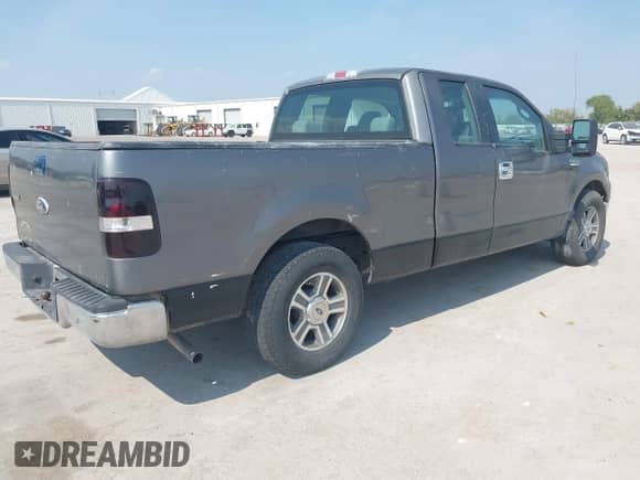 2007 Ford F-150 STX z VIN 1FTRX12W47FB83680, wystawiony jako IAAI lot #43268755 z przebiegiem 184 920 mil mil oraz . Historia ofert i sprzedaży dostępna na DreamBid. Obrazek 4.